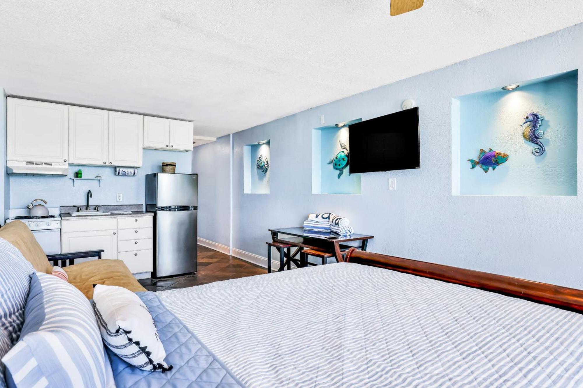 Sunshine & Oceanfront Serenity Appartamento Daytona Beach Shores