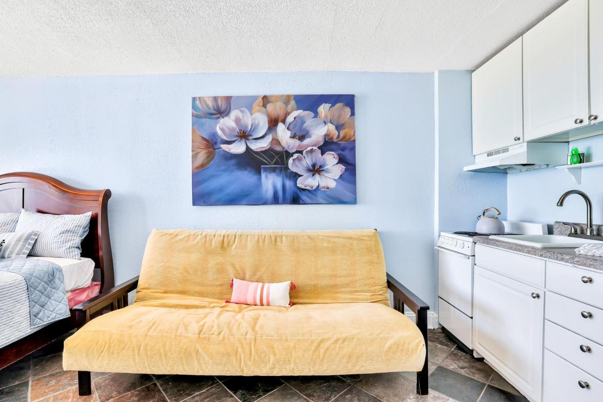 Sunshine & Oceanfront Serenity Appartamento Daytona Beach Shores