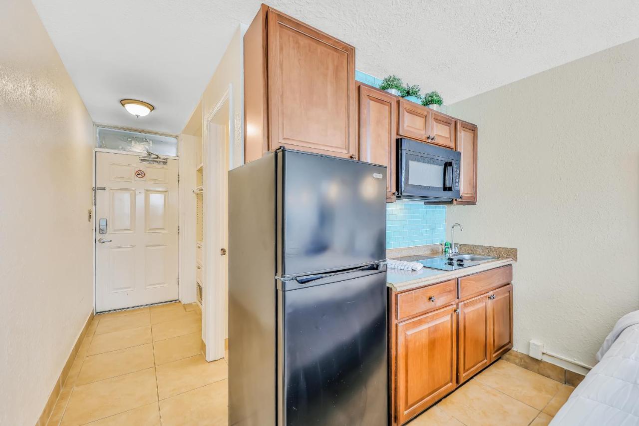 Sunshine & Oceanfront Serenity Apartamento *