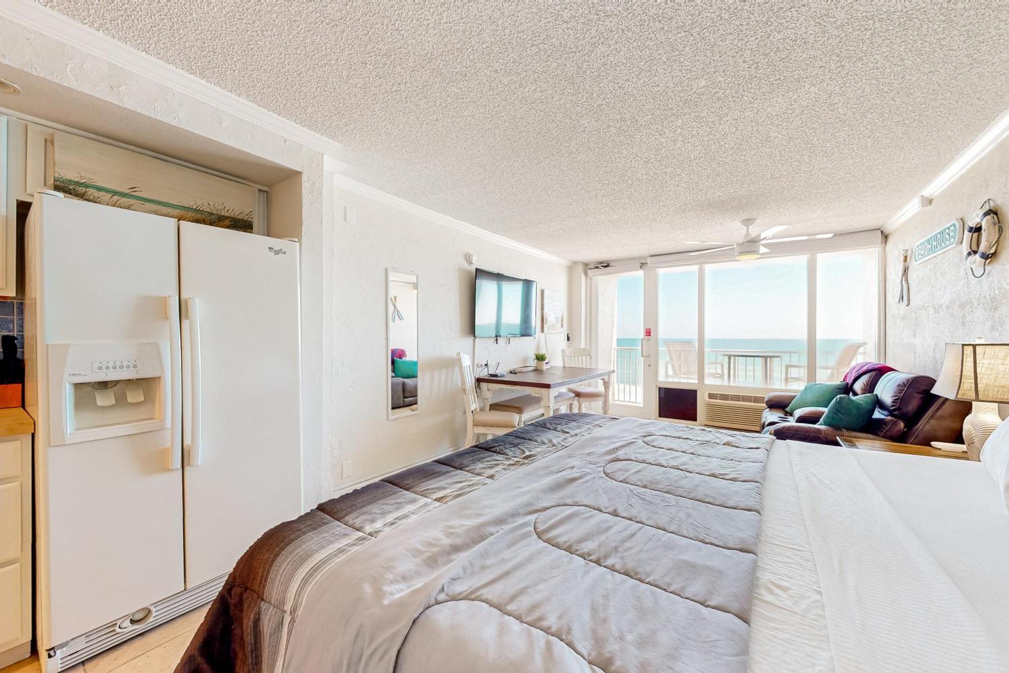 Sunshine & Oceanfront Serenity Daytona Beach Shores