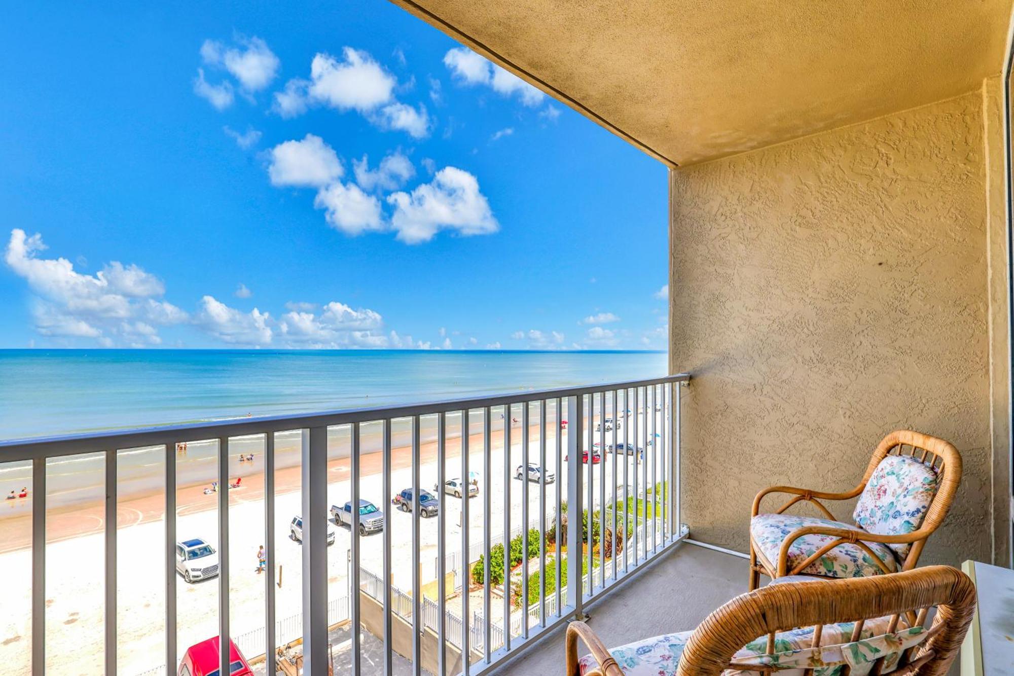 Apartment Sunshine & Oceanfront Serenity *
