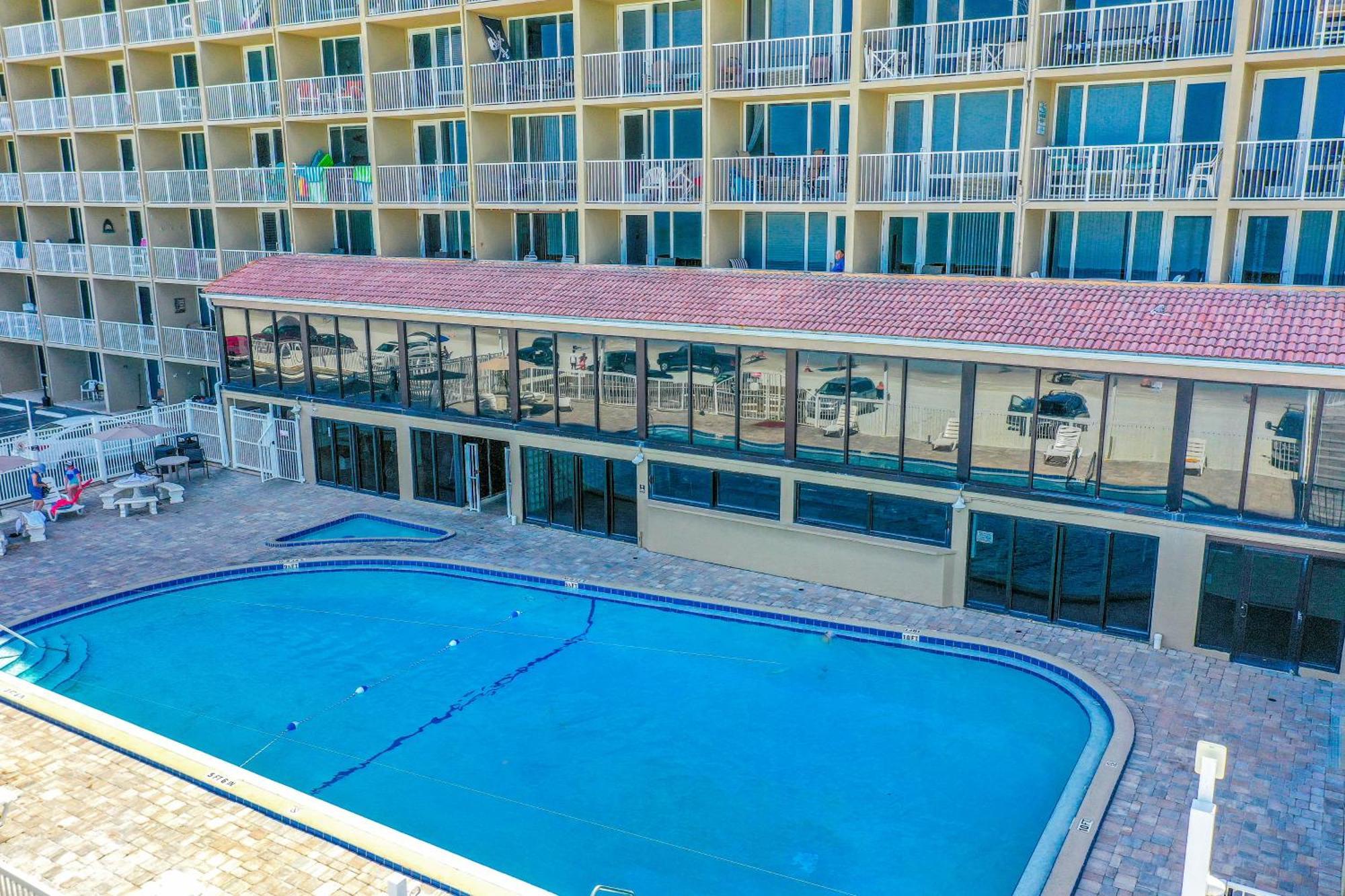 Sunshine & Oceanfront Serenity Apartamento